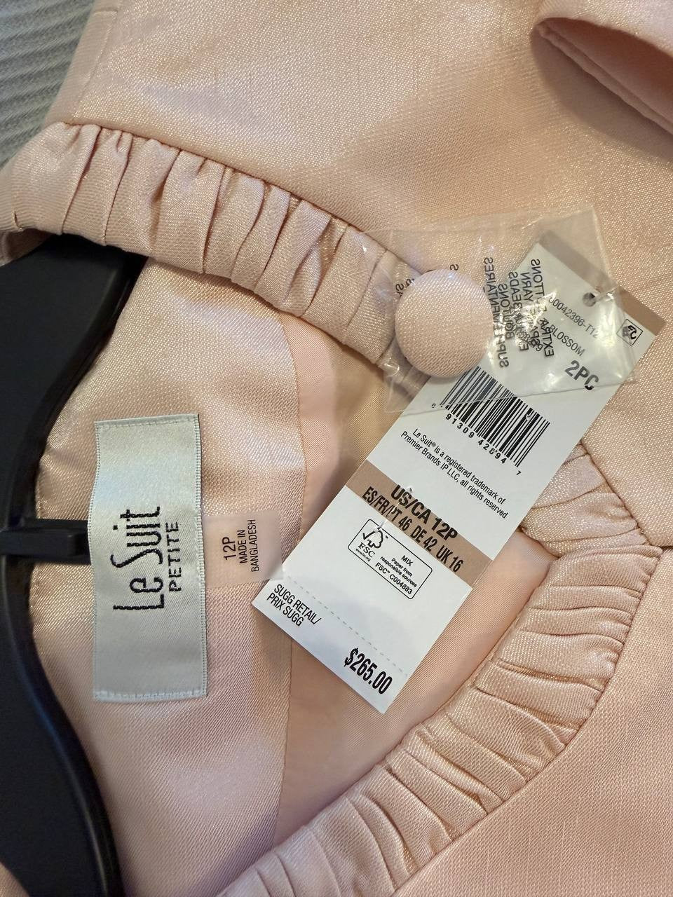 Le Suit Women’s Suit – Size 12P – NWT – $265
