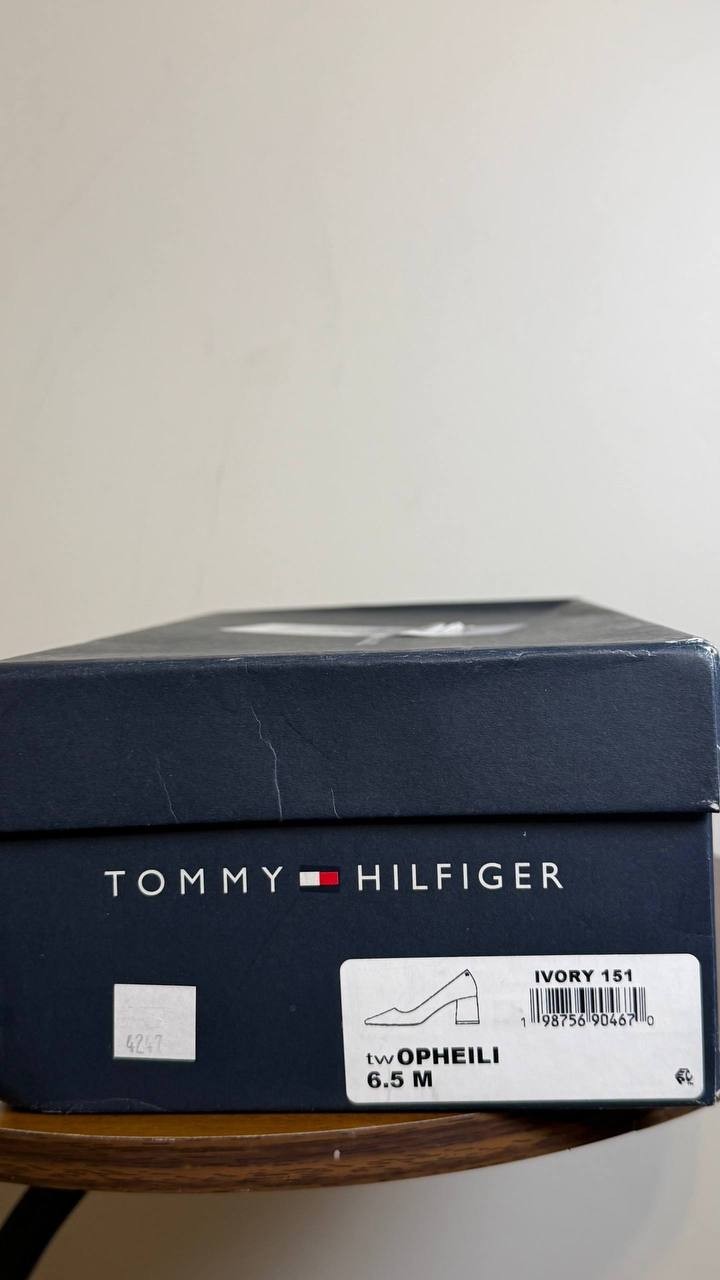 Tommy Hilfiger Opheili Block Heel Pumps Ivory 6.5M Synthetic MSRP $89 NWB