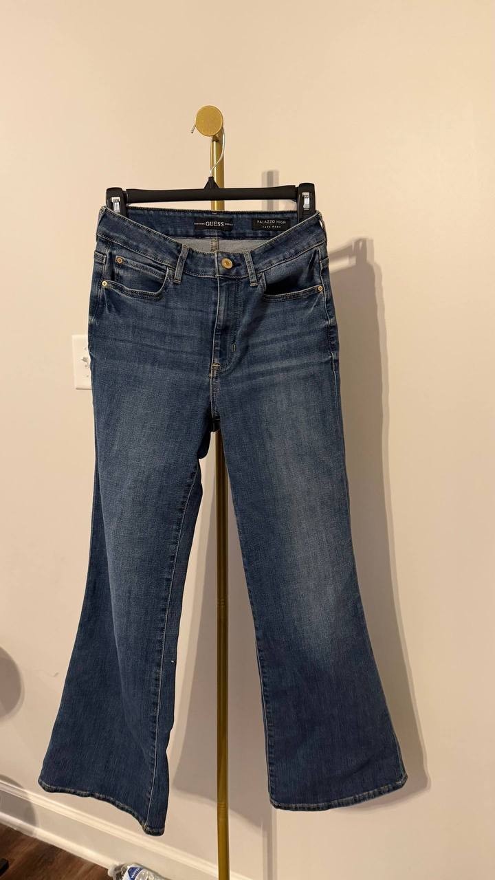 Guess Classic Faye High Rise Bootcut Jeans Denim Blue 27 NWOT MSRP $108