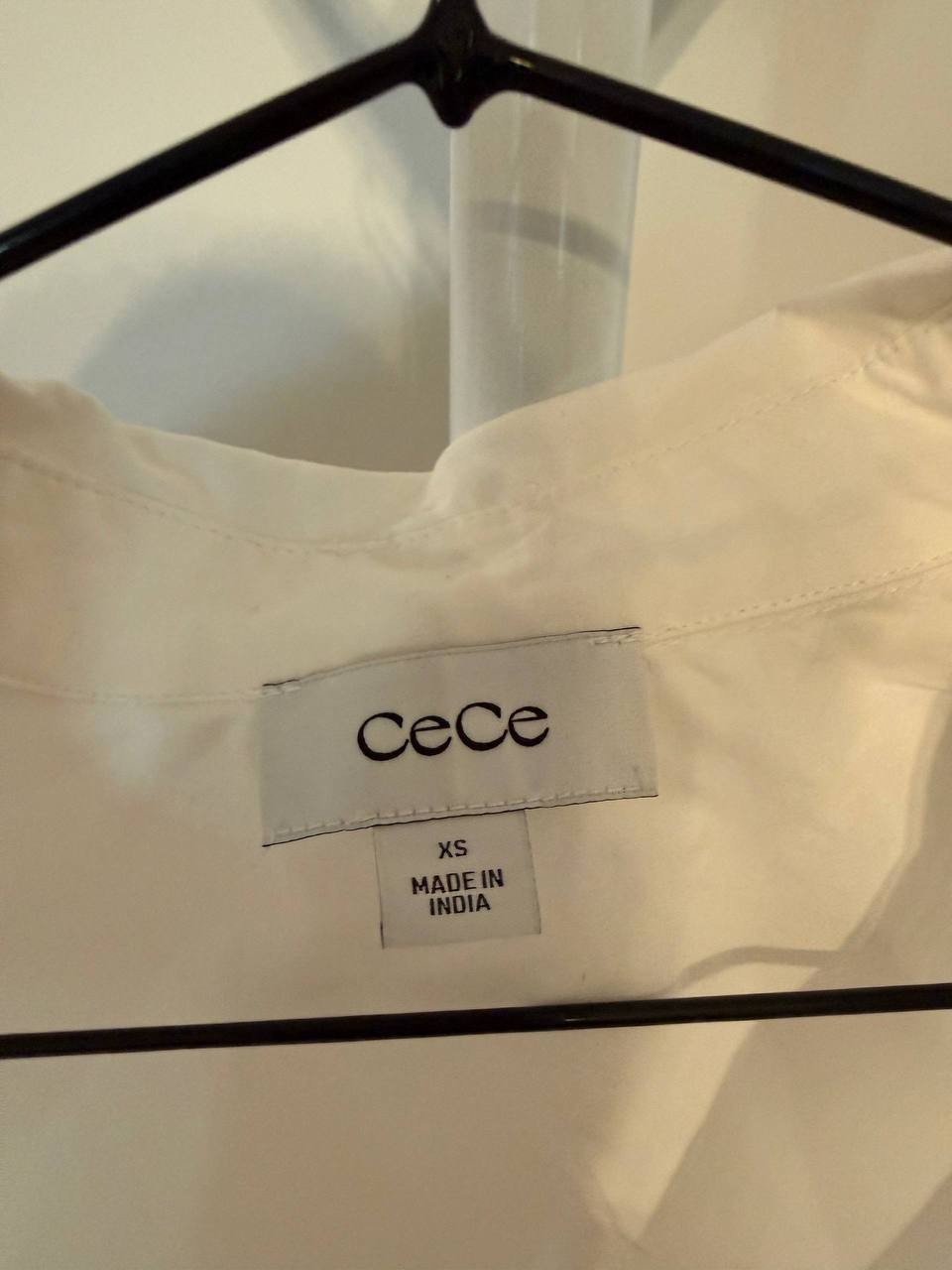 CeCe White Embroidered Blouse – Size XS – NWT – $99
