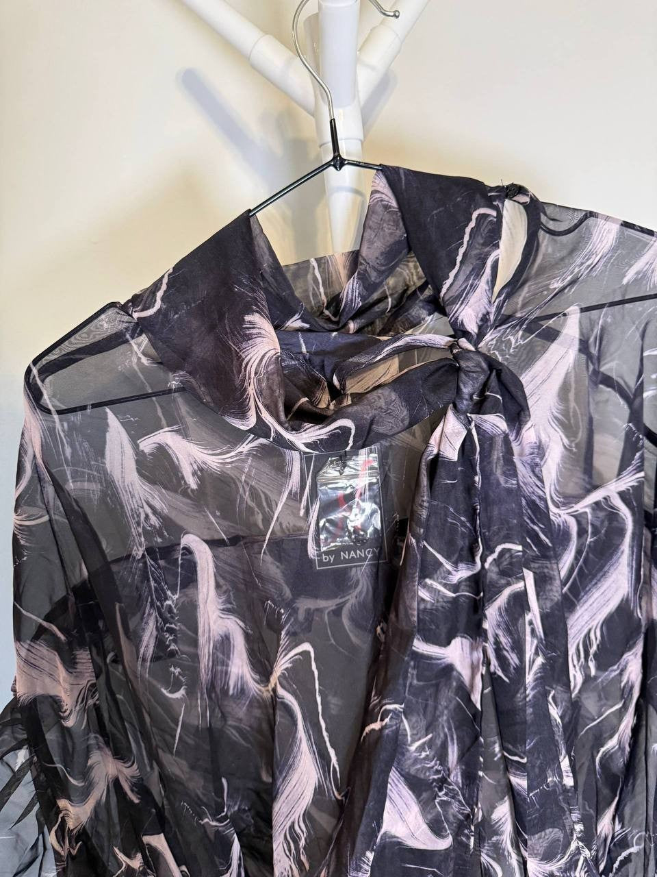N by Nancy Satiny Sheer Ruffle Tie‑Neck Blouse– Size L -Black– NWT