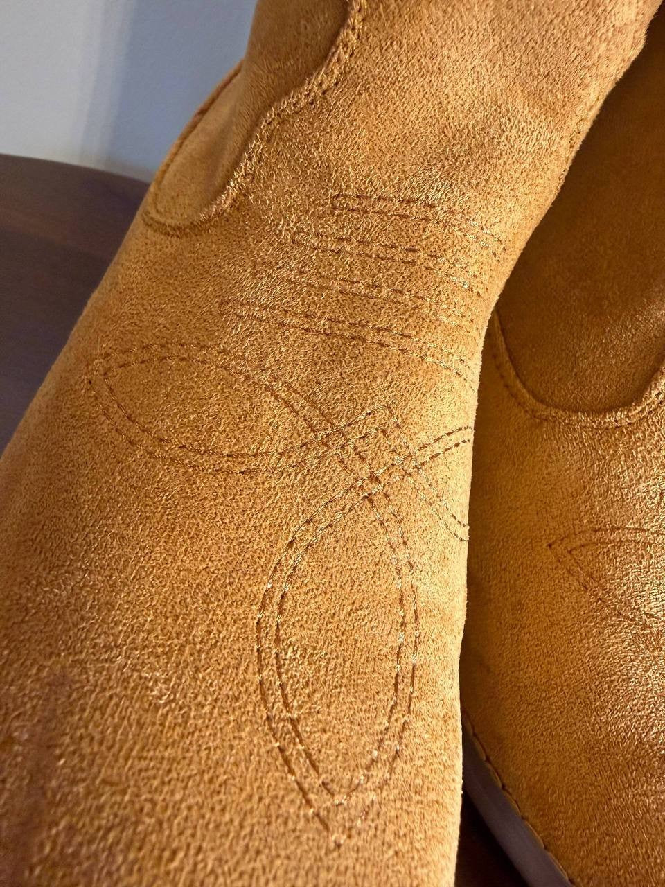 French Connection Carrie Western Boots–Cognac–Size 7.5–Faux Leather–New i Box