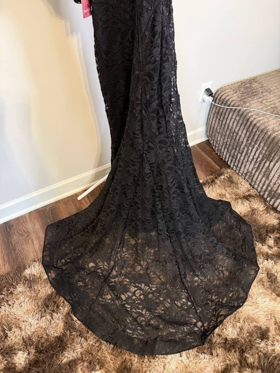 Emerald Sundae Plus‑Size Off‑the‑Shoulder Lace Gown – Black– Size 14 – NWOT