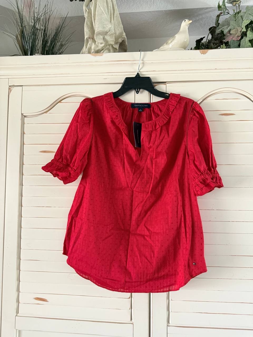 Tommy Hilfiger Puff Sleeve Top – Size S – NWT – Scarlet Red Dobby Stripe V-Neck