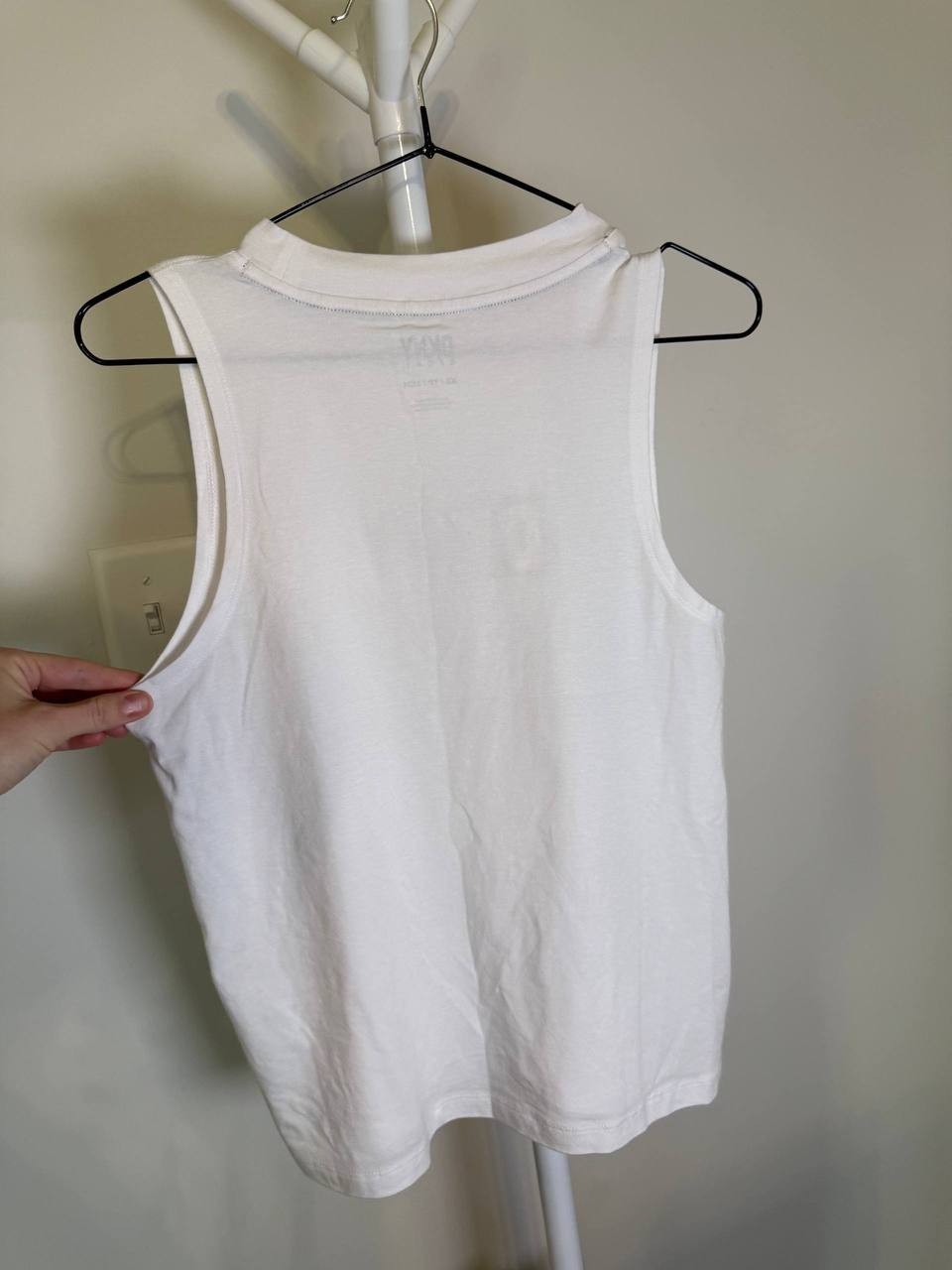 DKNY Sleeveless Logo Tank Top-White-XS-NWOT