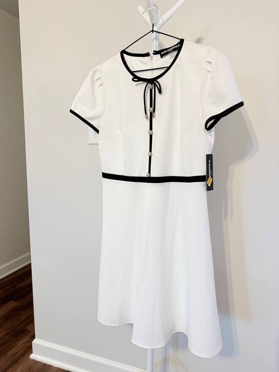Karl Lagerfeld Paris Beaded-Button Contrast-Trim Dress – Size 10 – NWT – $139