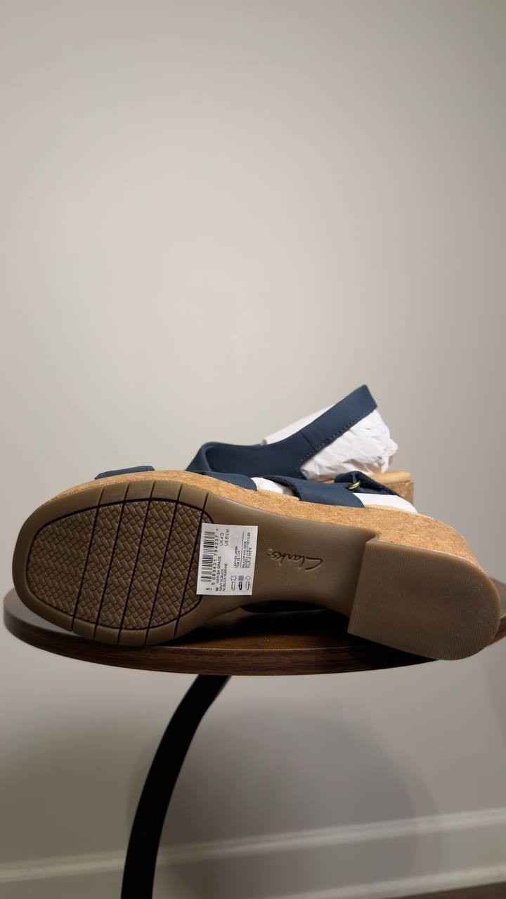 Clarks  Wedge  Sandals  Navy  6.5  M  New  $110