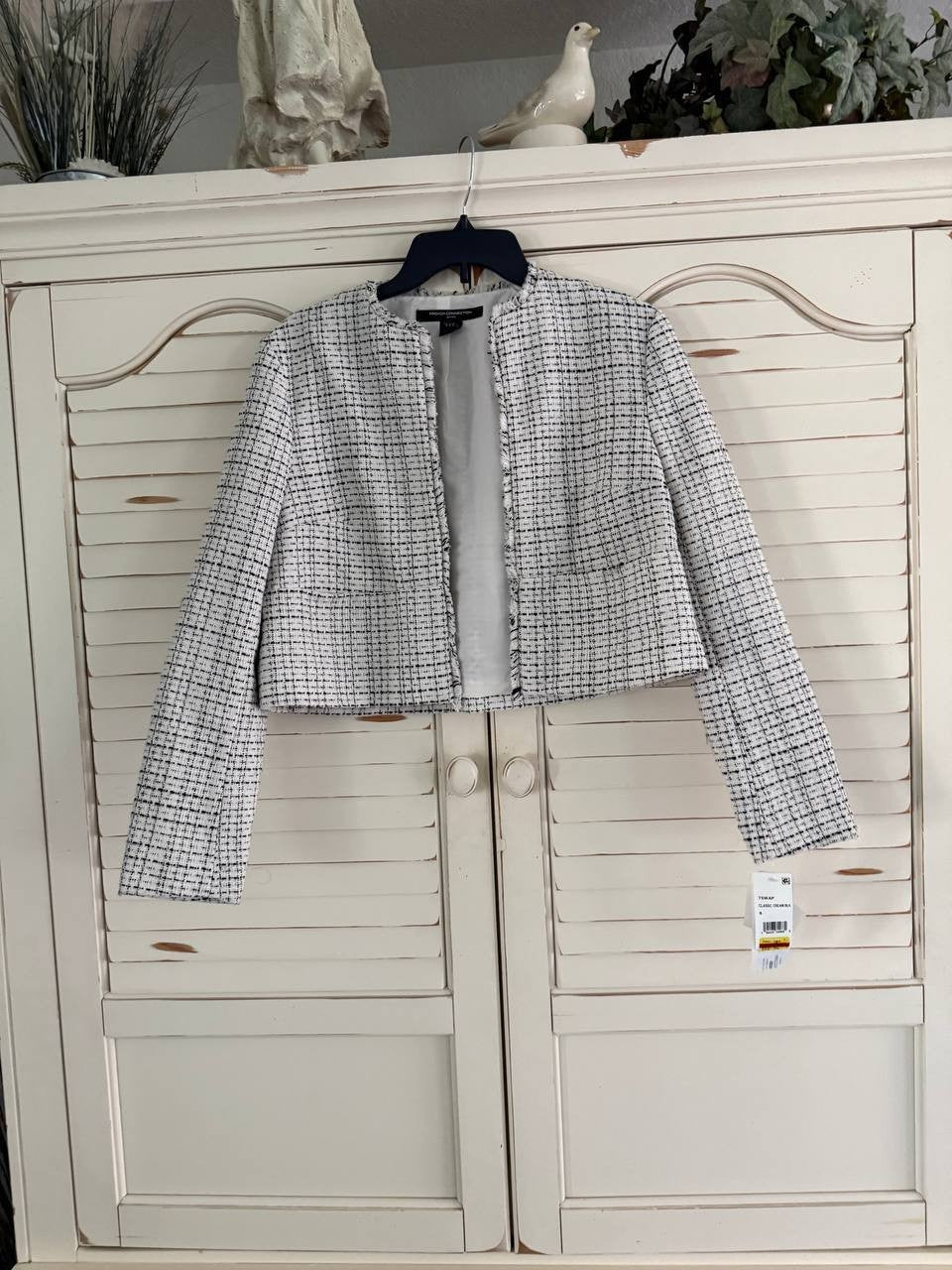 French Connection Effie Boucle Cropped Jacket – Classic Cream, Size 10