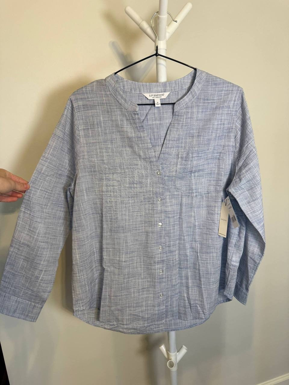 Liverpool Los Angeles Long‑Sleeve Button‑Front Woven Top – Size M – NWT – $98