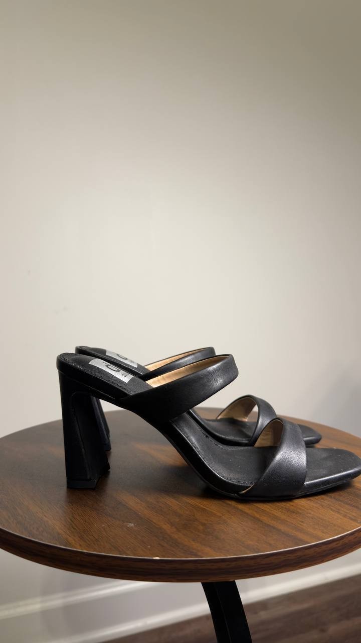 DV  Dolce  Vita  Dress  Sandals  Black  6.5  Pre‑Owned  $69