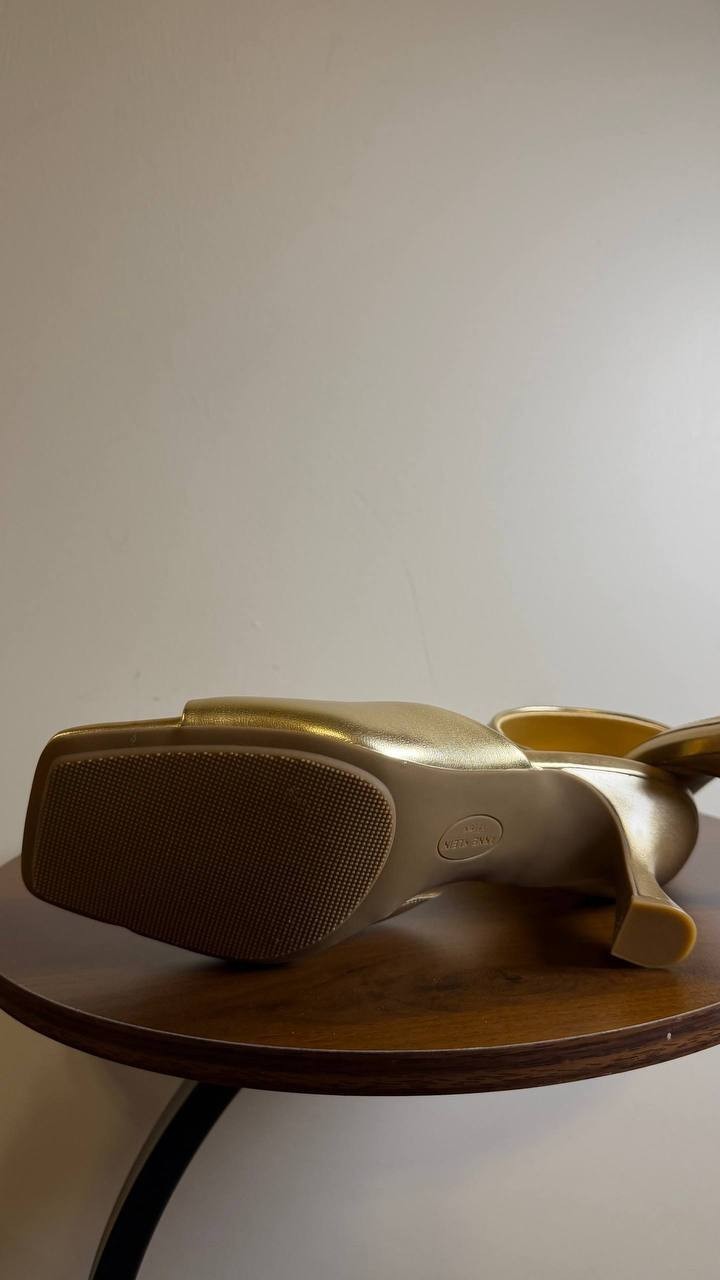 Anne Klein Jerilyn Sandals 7M Light Gold Slide Kitten Heel NIB msrp$89
