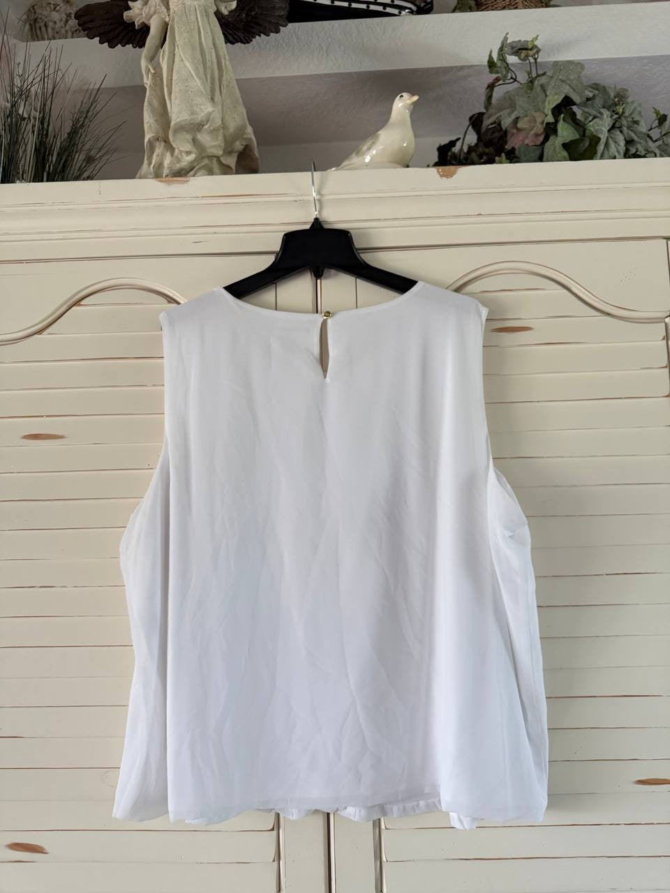 Calvin Klein Blouse 3X White Sleeveless Pleated Neck Bubble Hem Career NWT
