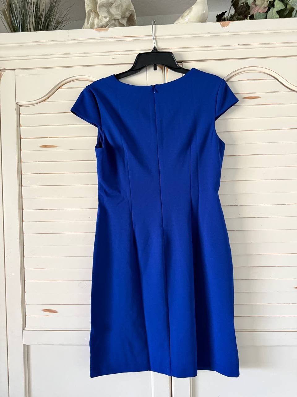 Connected Crisscross-Neck Sheath Dress – Size 8P – NWT – Royal Blue Short Sleeve