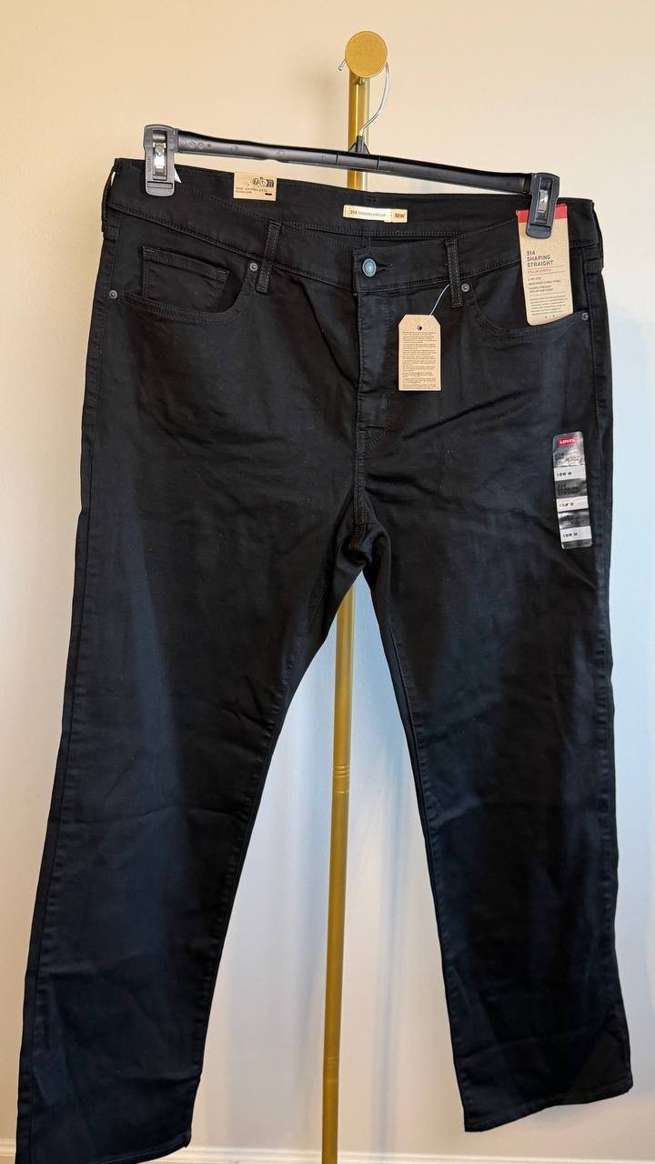 Levi’s 314 Shaping Straight Jeans Soft Black 18W M NWT $74.95