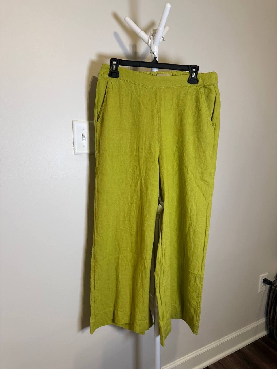 Free People Sightseer Linen Pants – Size M – Palma Green – NWOT