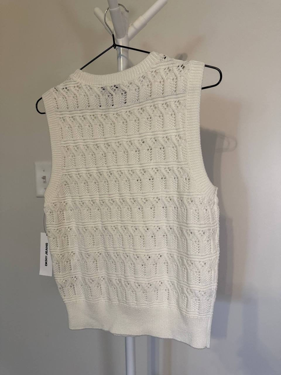 DKNY Jeans Sleeveless Lacey Stitch Crew Neck Vest – Ivory – Size S – NWT