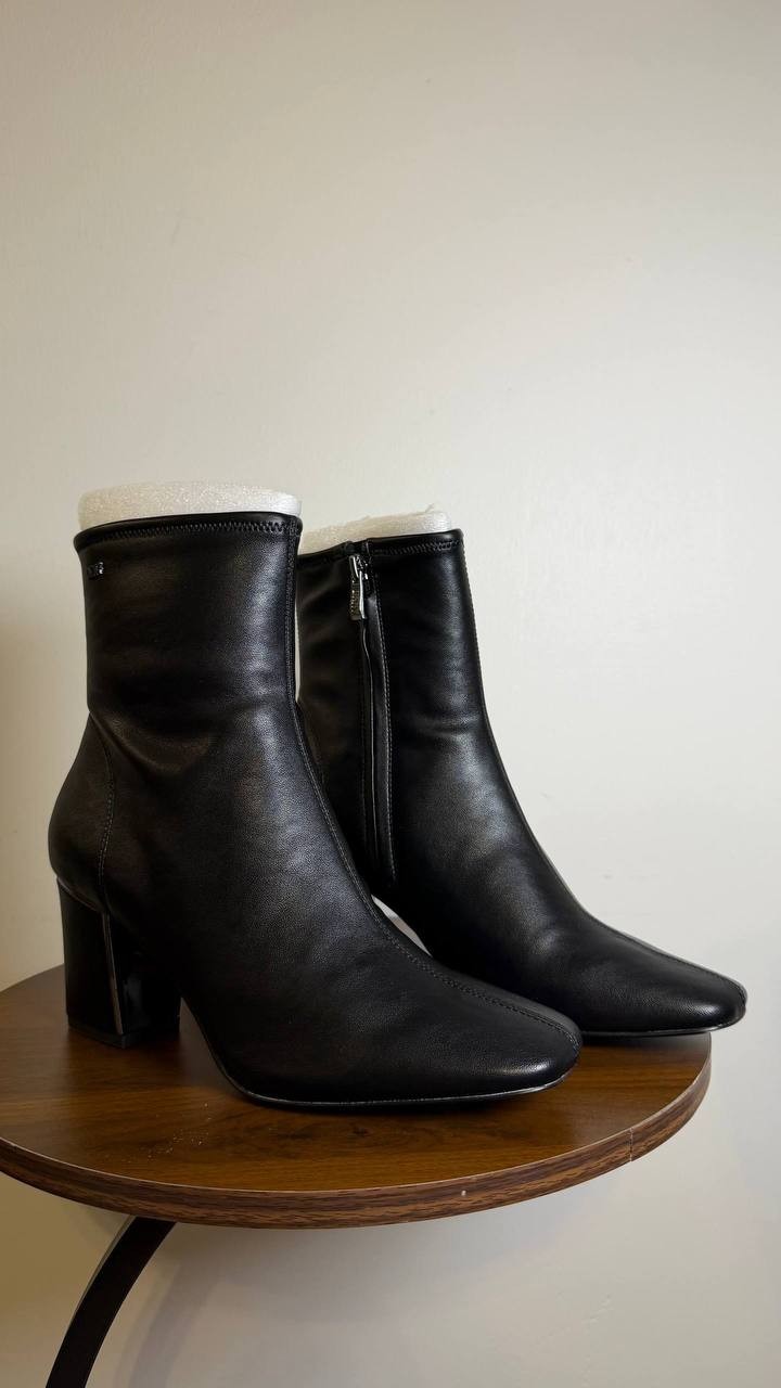 DKNY Black Stretch Booties 8M New in Box MSRP $99
