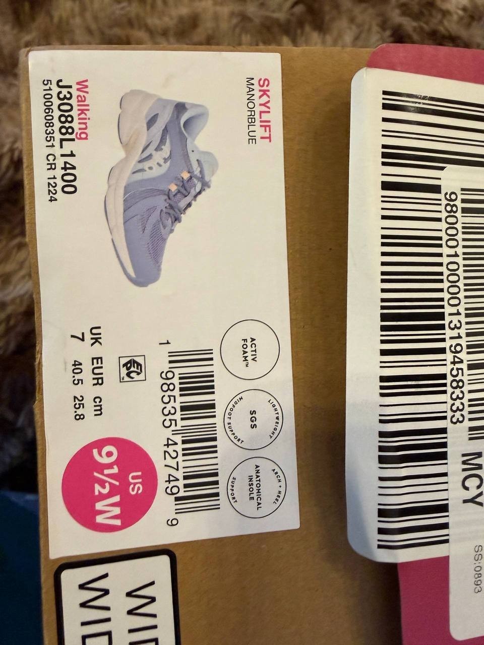 Ryka Skylift Trainers –Size 9.5W – Leather/Manmade –New in Box (Sight Sole Dirt)