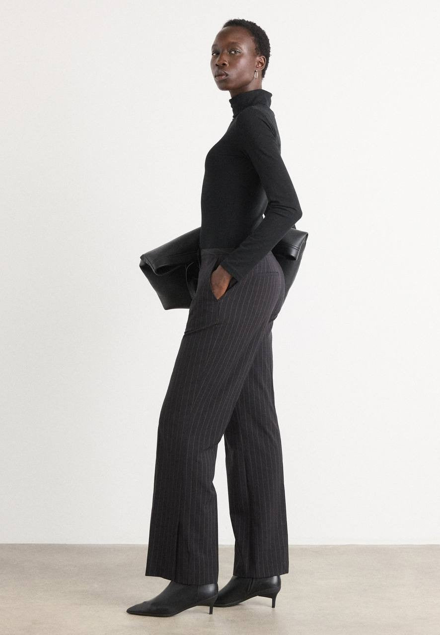 DKNY Pinstripe Trousers – Black/Whiskey – Size 12 – NWT – $99