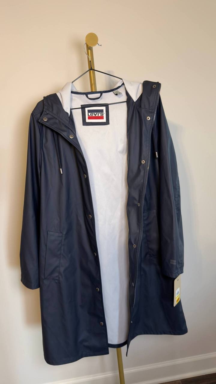 Levi’s Long Hooded Rain Coat Navy M NWT $150