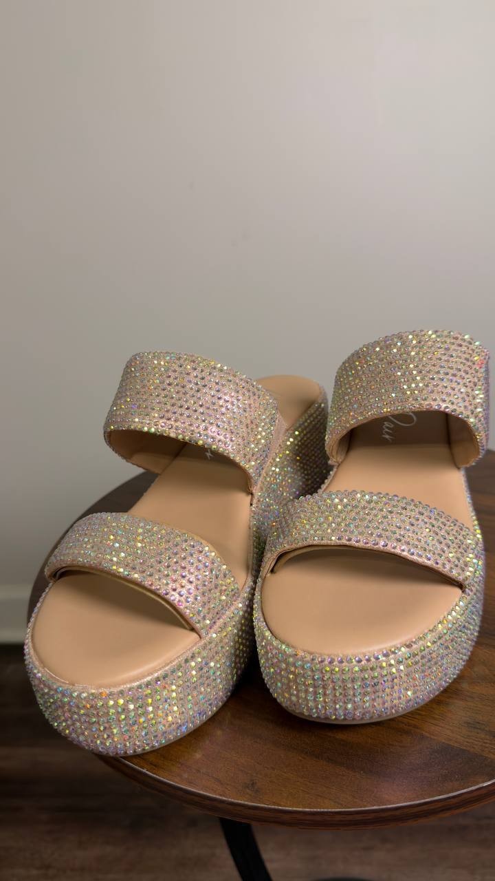 Wild  Pair  Wedge  Sandals  Bling  8.5M  New  $79.50