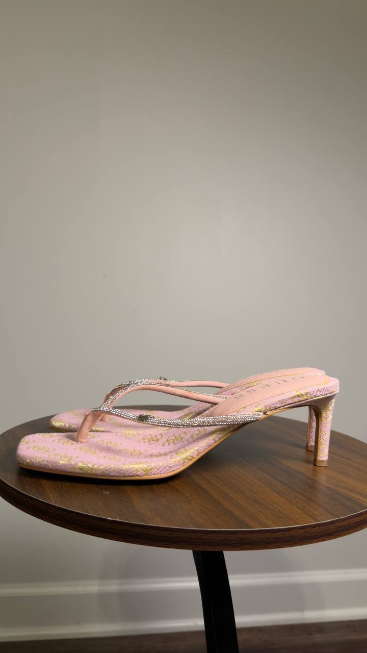 Guess  Kitten  Heel  Sandals  Light  Pink  9.5M  New  $99