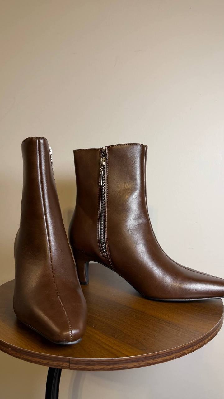 French Connection Chocolate Booties Size 6 New $129