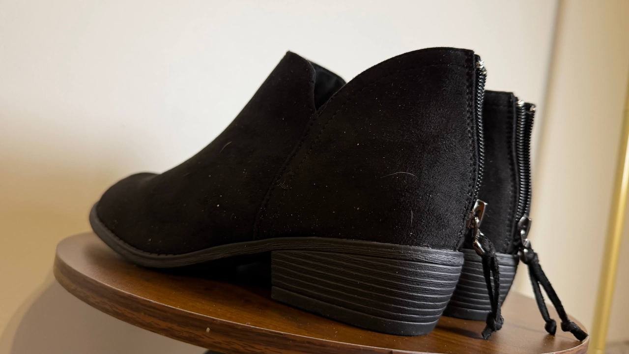 Journee Collection Black Faux Suede Ankle Booties 9M NIB MSRP $108