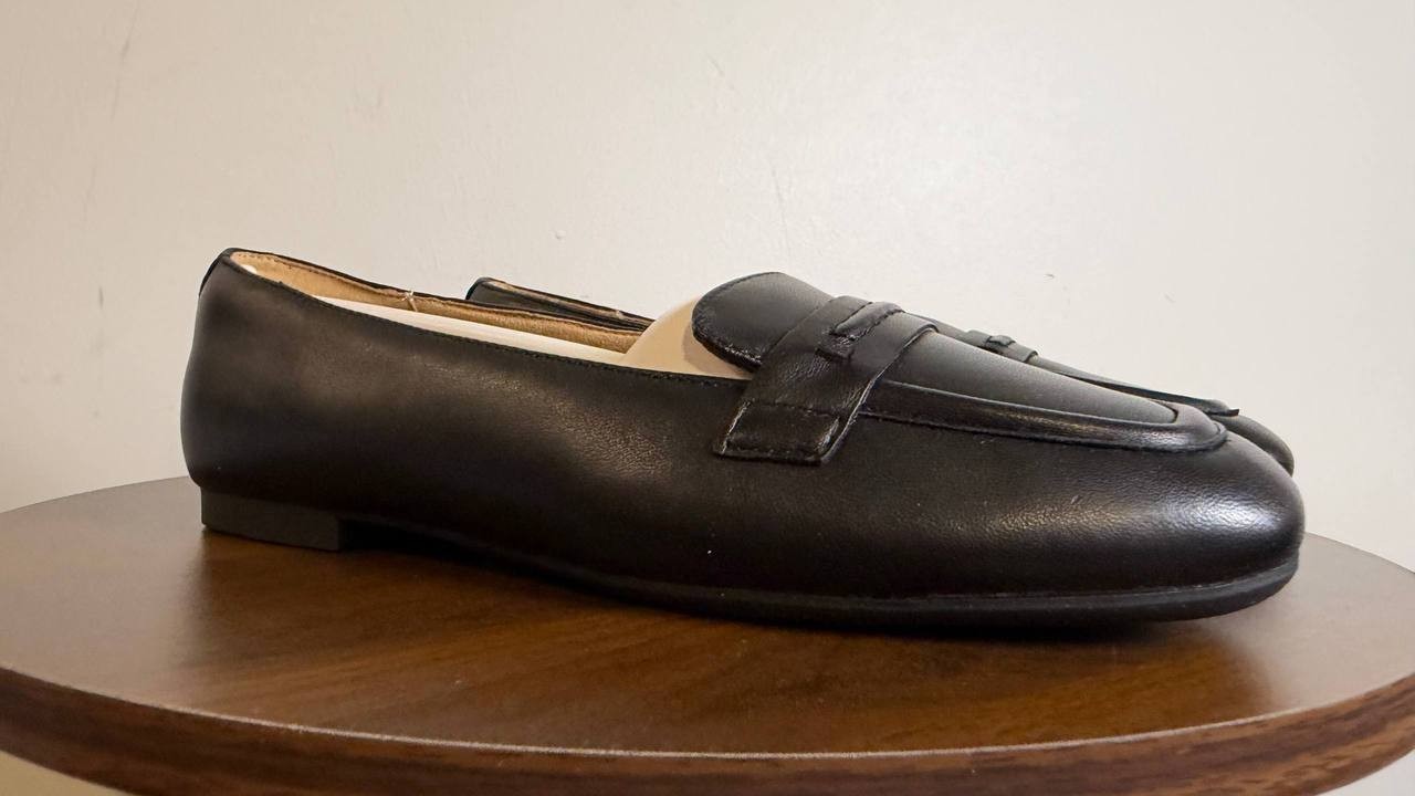 Easy Spirit Women’s Slip-On Loafers 6M Black Leather – New in Box MSRP $99