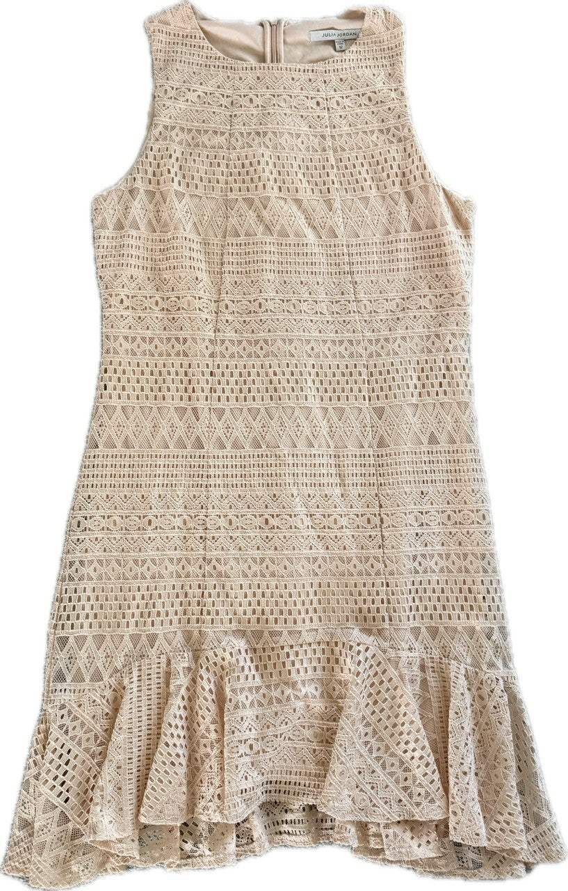 Julia Jordan Beige Lace Sleeveless Dress – Size 12 – Pre-Owned Minor Inner Flaw