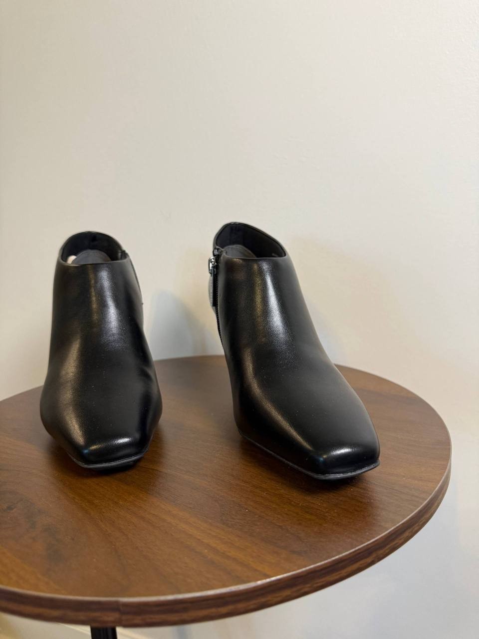 Anne Klein Percy Ankle‑Strap Shoes– Black Smooth – Size 6.5 – New in Box