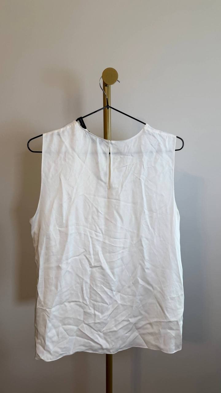 Theory Straight Shell Tank Top Ivory Silk Georgette Size S NWT$175 needs washing