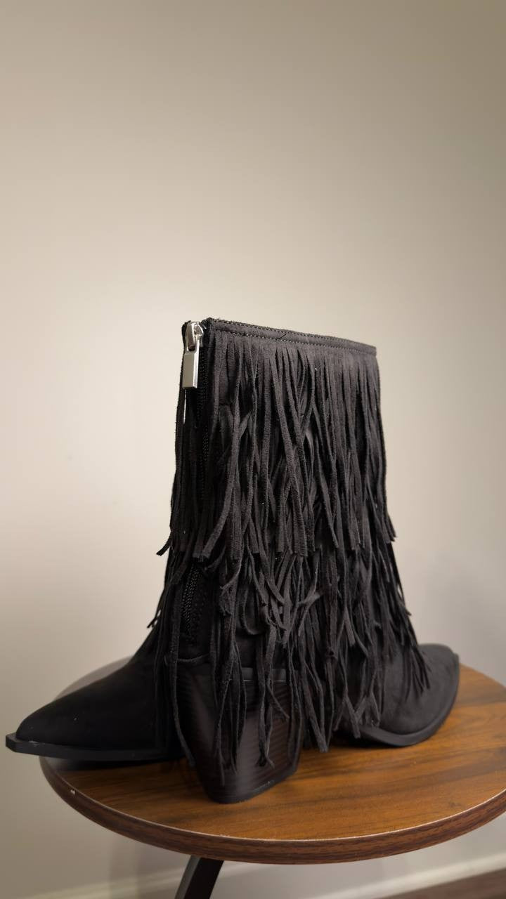 Wild  Pair  Booties  Black  9.5M  New  $80