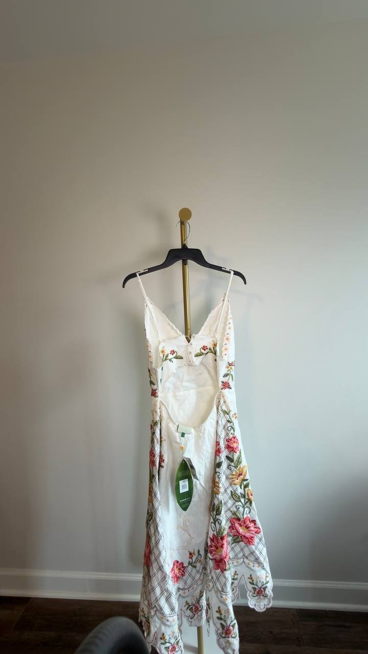 FARM Rio Off‑White Flower Embroidery Asymmetric Hem Midi Dress L NWT