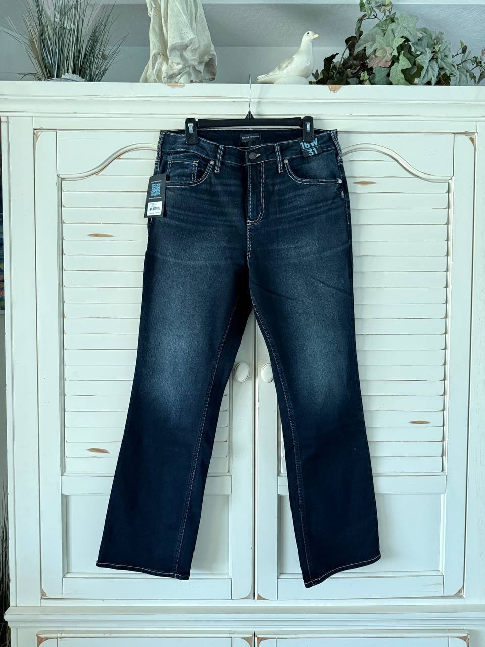 Silver Jeans Avery 16W/31 Plus High Rise Slim Bootcut Denim NWT MSRP $99