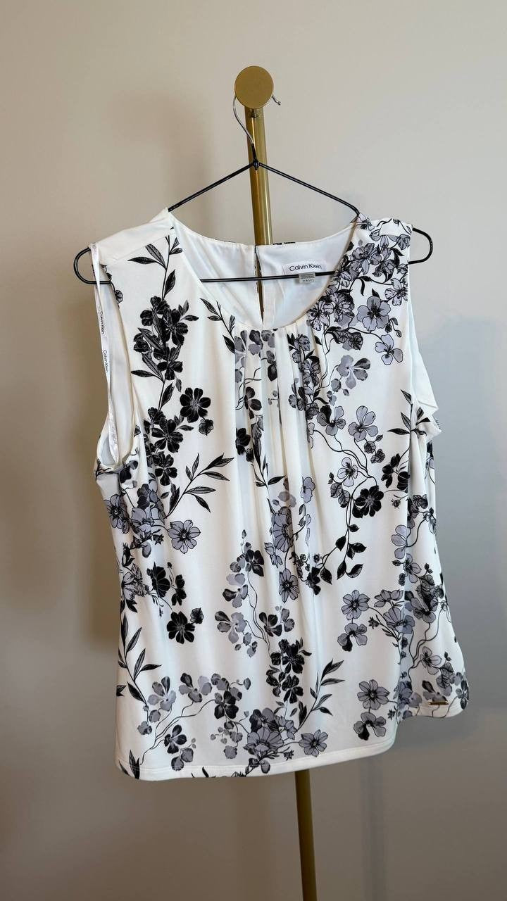 Calvin Klein Printed Pleat Neck Blouse Multi Keyhole Back SizeXL NWOT needs wash