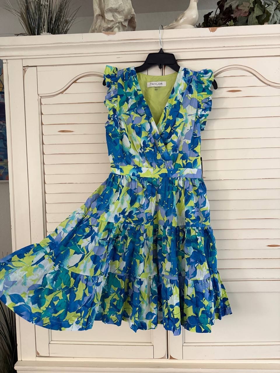 Taylor Floral Cotton A-Line V-Neck Dress, Sleeveless, Size 6, Knee-Length