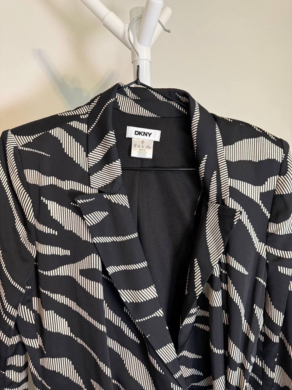 DKNY Zebra‑Print Dress – Size 6 – NWT – $149