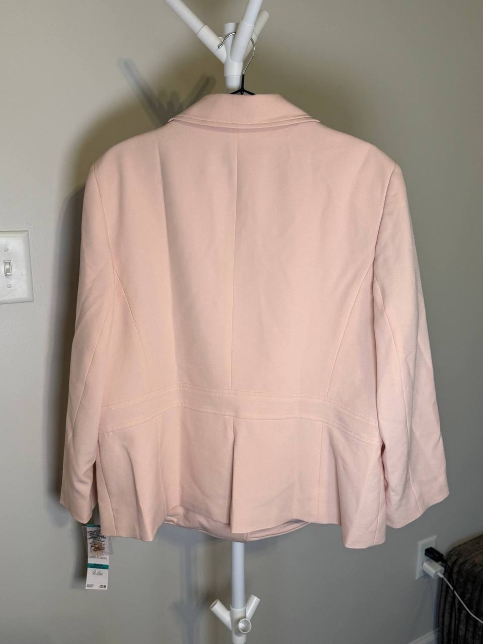 Le Suit Petite Single‑Button Blazer & Pant Suit – Size 16–Light Pink–NWT –$225