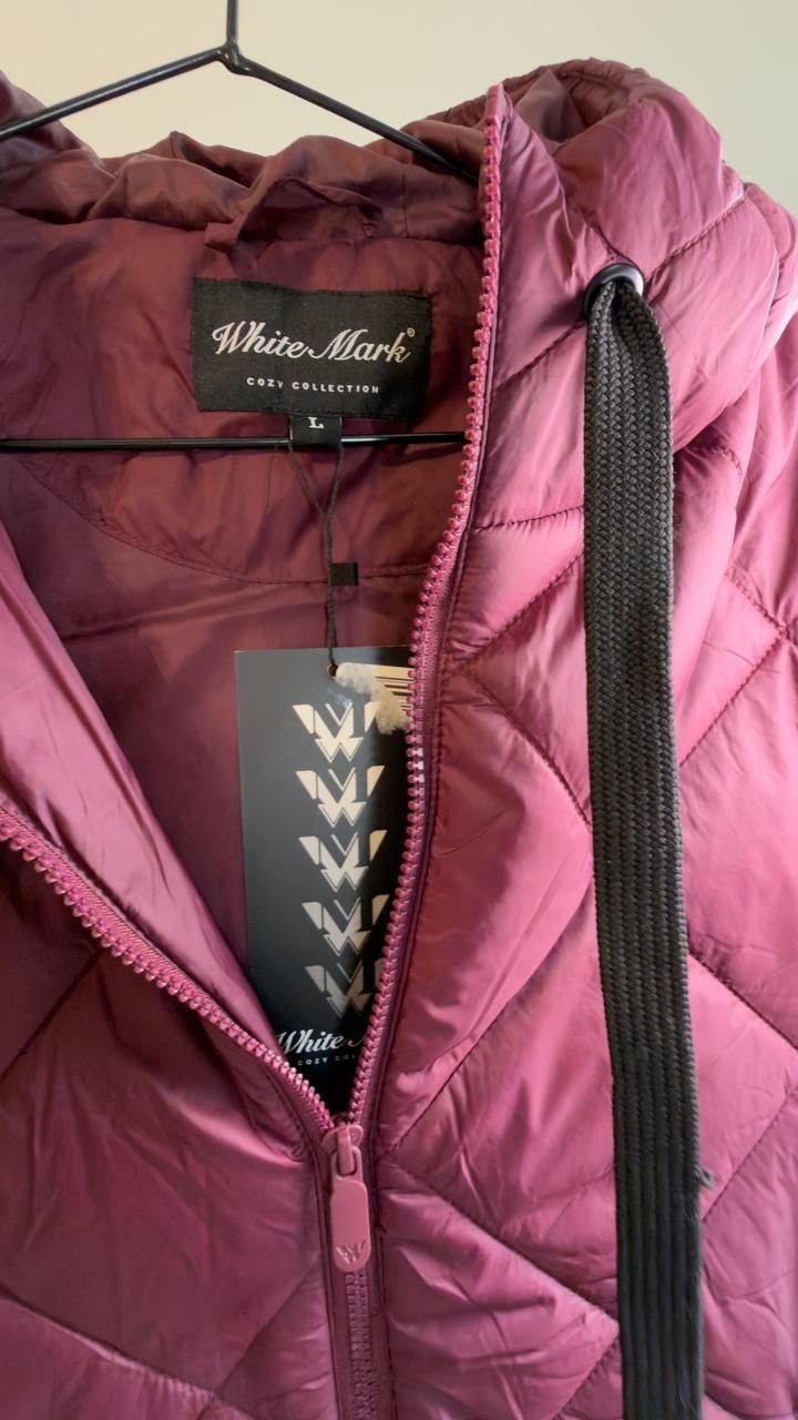 White Mark Diamond Quilted Hooded Puffer Vest Burgundy L NWT $95