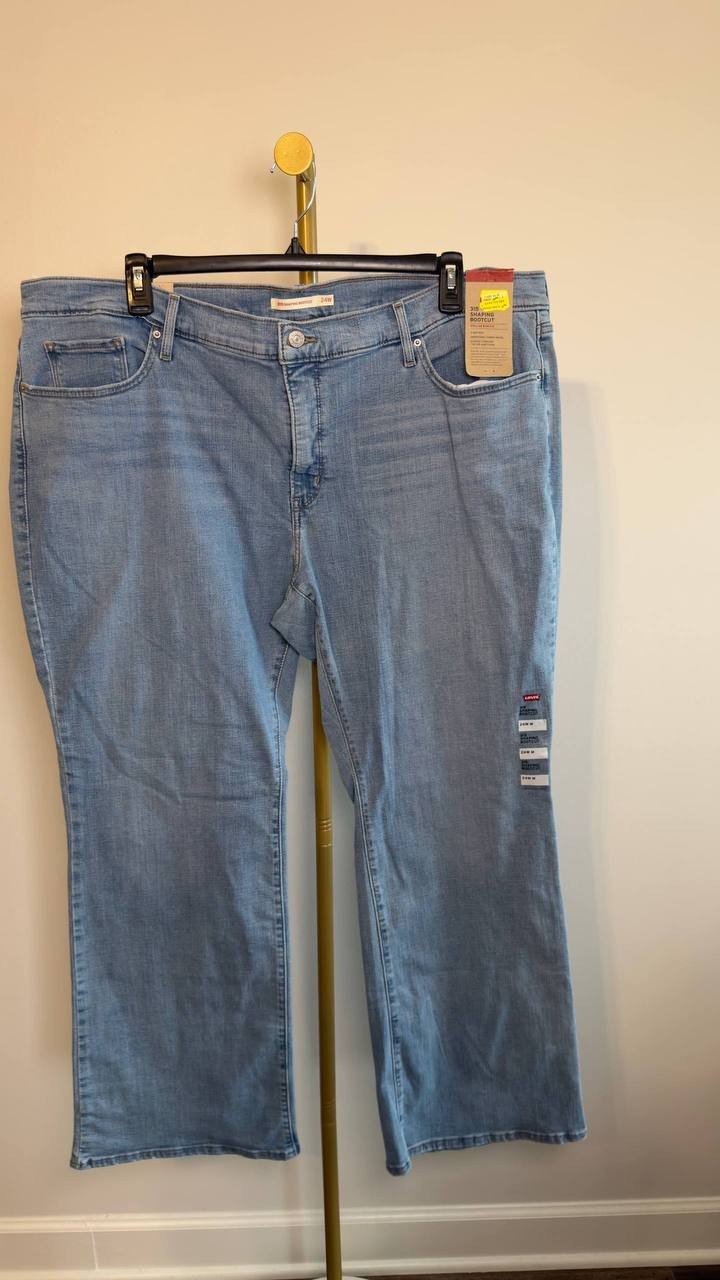 Levi’s 315 Shaping Bootcut Jeans Blue 24W NWT $69.50