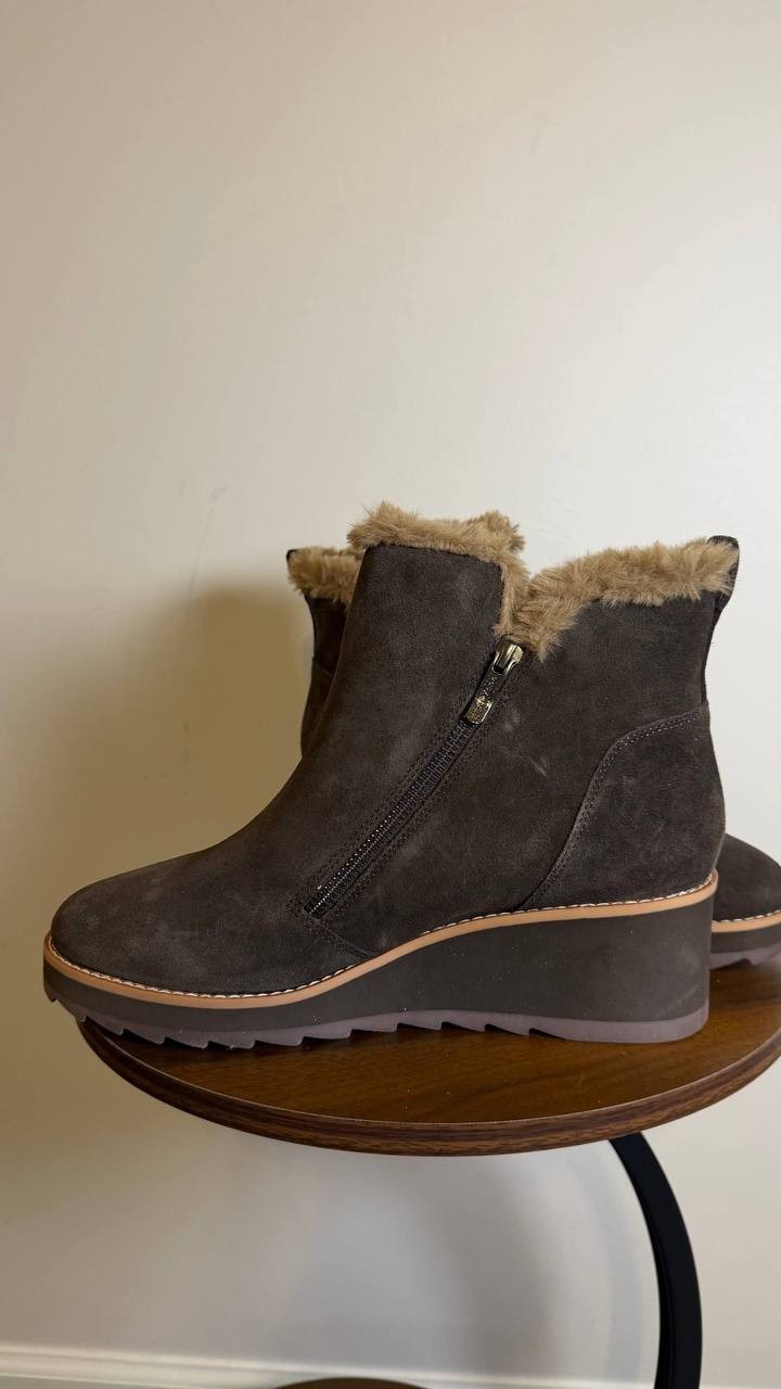 Easy Spirit Jane Booties 10W Brown Suede Cozy Side‑Zip Wedge NIB msrp$159