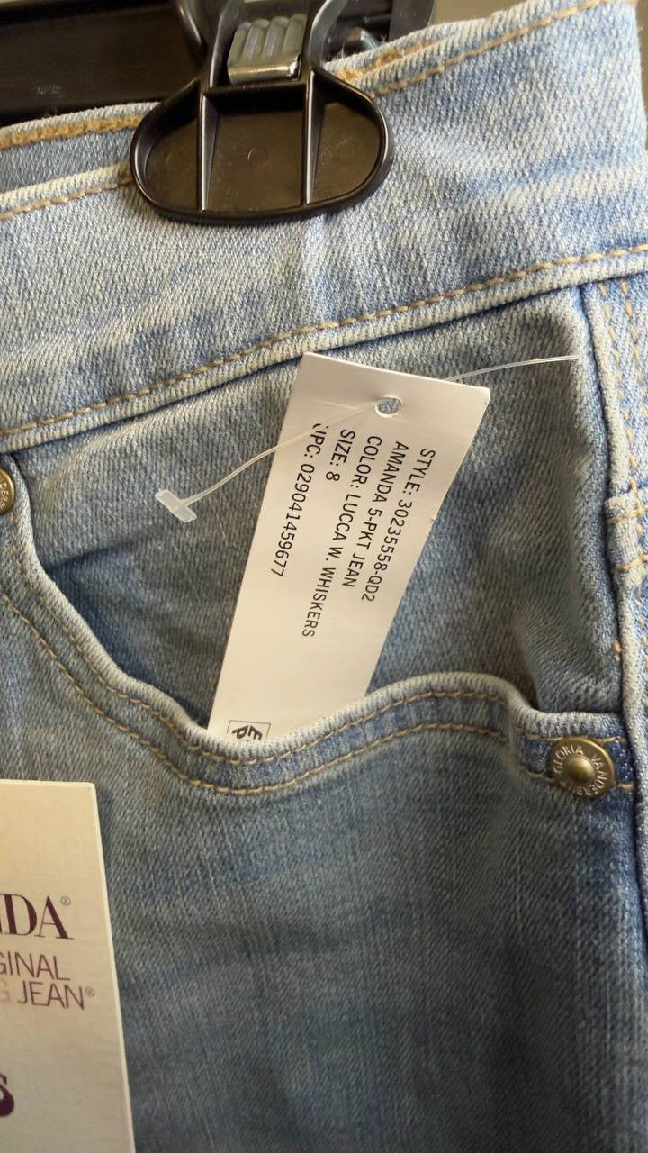 Gloria Vanderbilt Amanda Classic Straight Jeans Blue 4 NWT $52