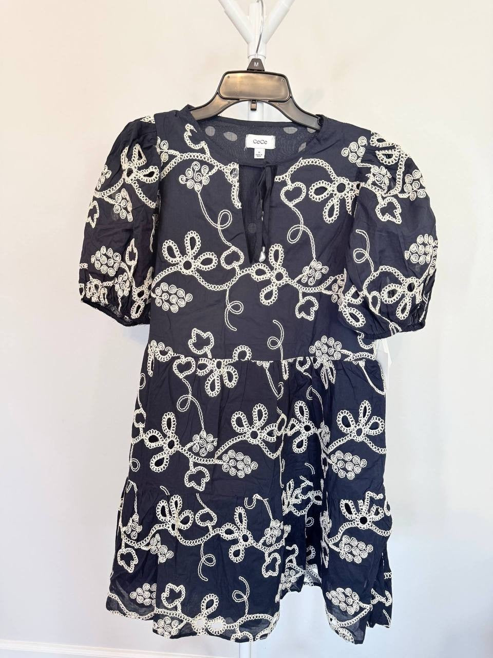 CeCe Floral‑Embroidered V‑Neck Puff‑Sleeve Tiered A‑Line Dress – Size M–NWT–$119