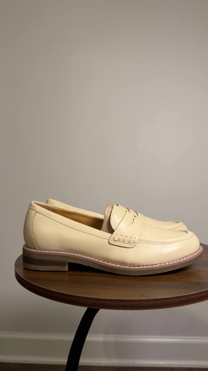Earth  Javas  Slip‑On  Penny  Loafers  Ivory  7.5M  New  $115