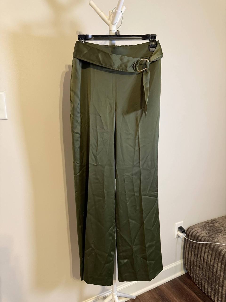 Anne Klein High‑Rise Belted Wide‑Leg Satin Pants – Olive– Size S–NWT–MSRP$99