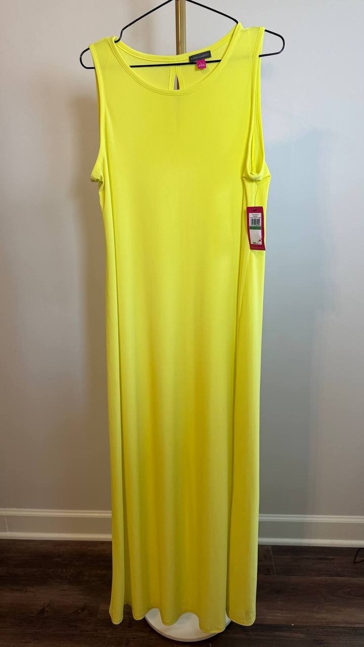 Vince Camuto Women’s  Maxi Dress Lime Crew Neck Size L NWT $69 (needs washing)