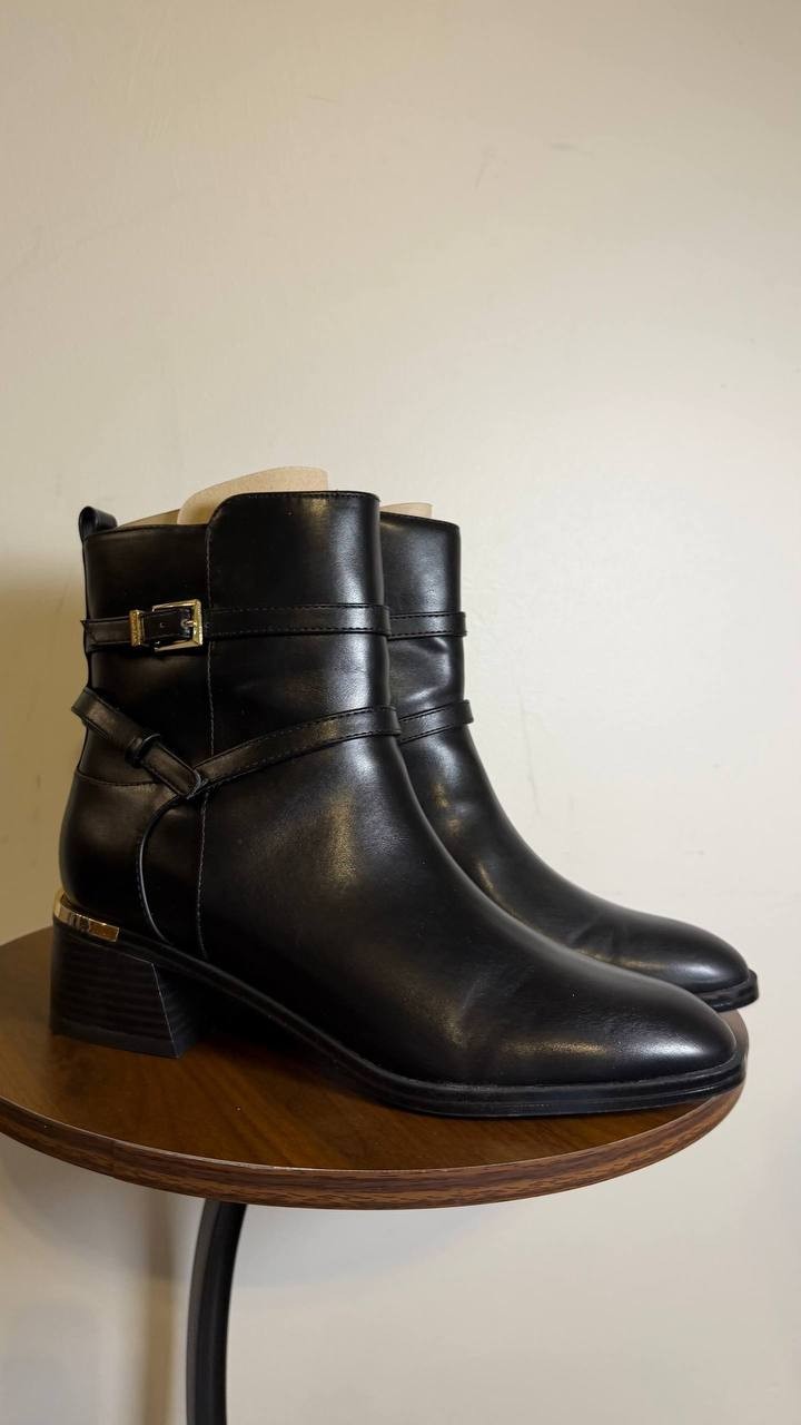 Calvin Klein Black Man‑Made Block Heel Booties 8.5M NIB MSRP $139