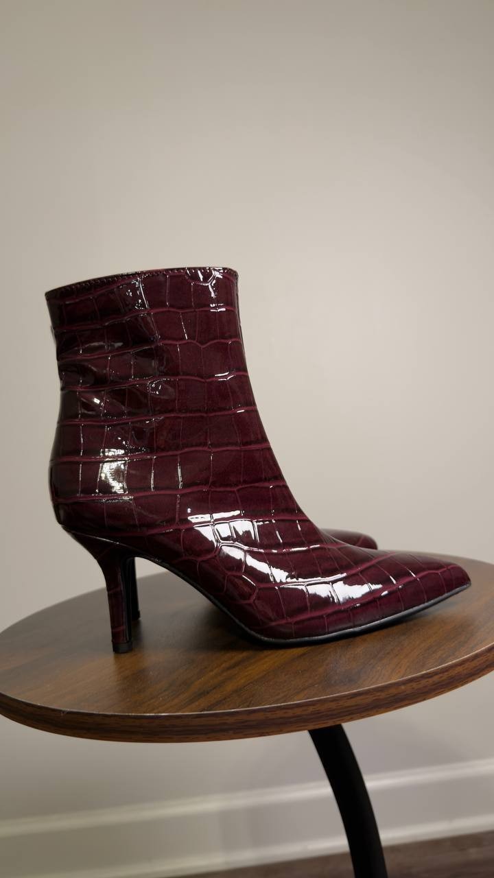I.N.C.  International  Concepts   Ankle  Booties  Wine  5M  New  $99.90