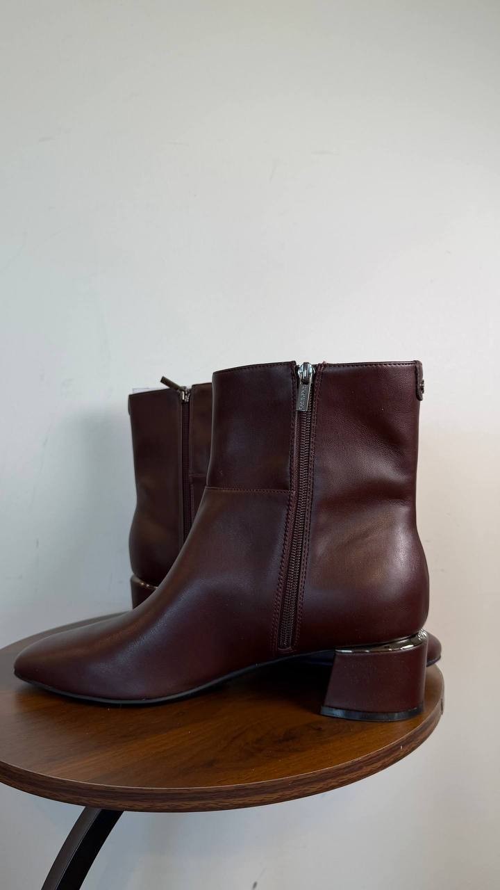 Calvin Klein Parry Block Heel Ankle Booties Dark Red 11M Man‑Made $129 NWB